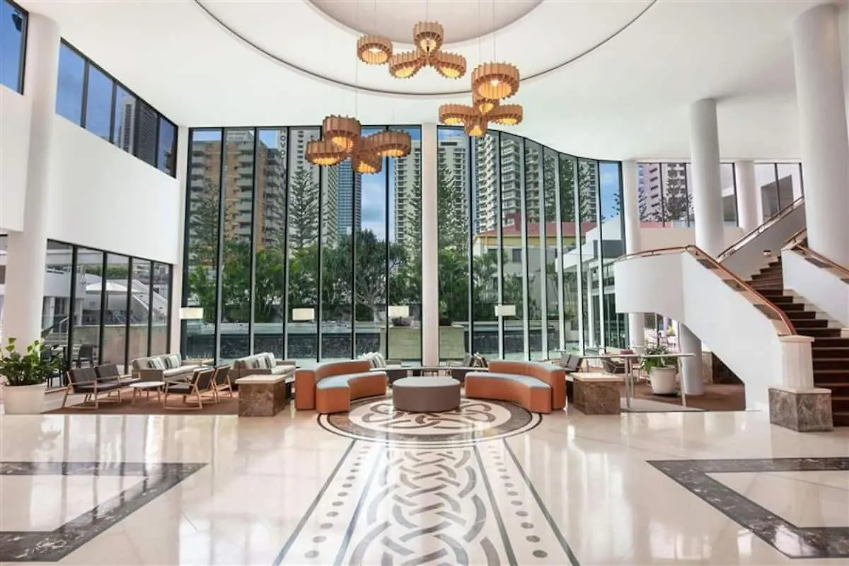 Legends Hotel Units With Panoramic Ocean Views In Surfers Paradise Gold Coast