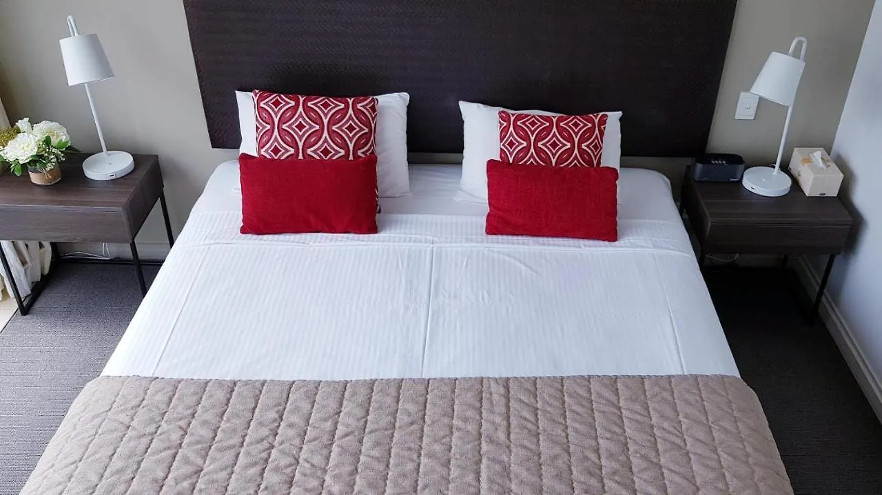 Legends Hotel Units With Panoramic Ocean Views In Surfers Paradise Gold Coast 0*,  Australia