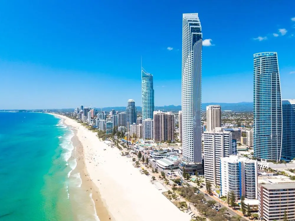 Legends Hotel Units With Panoramic Ocean Views In Surfers Paradise location